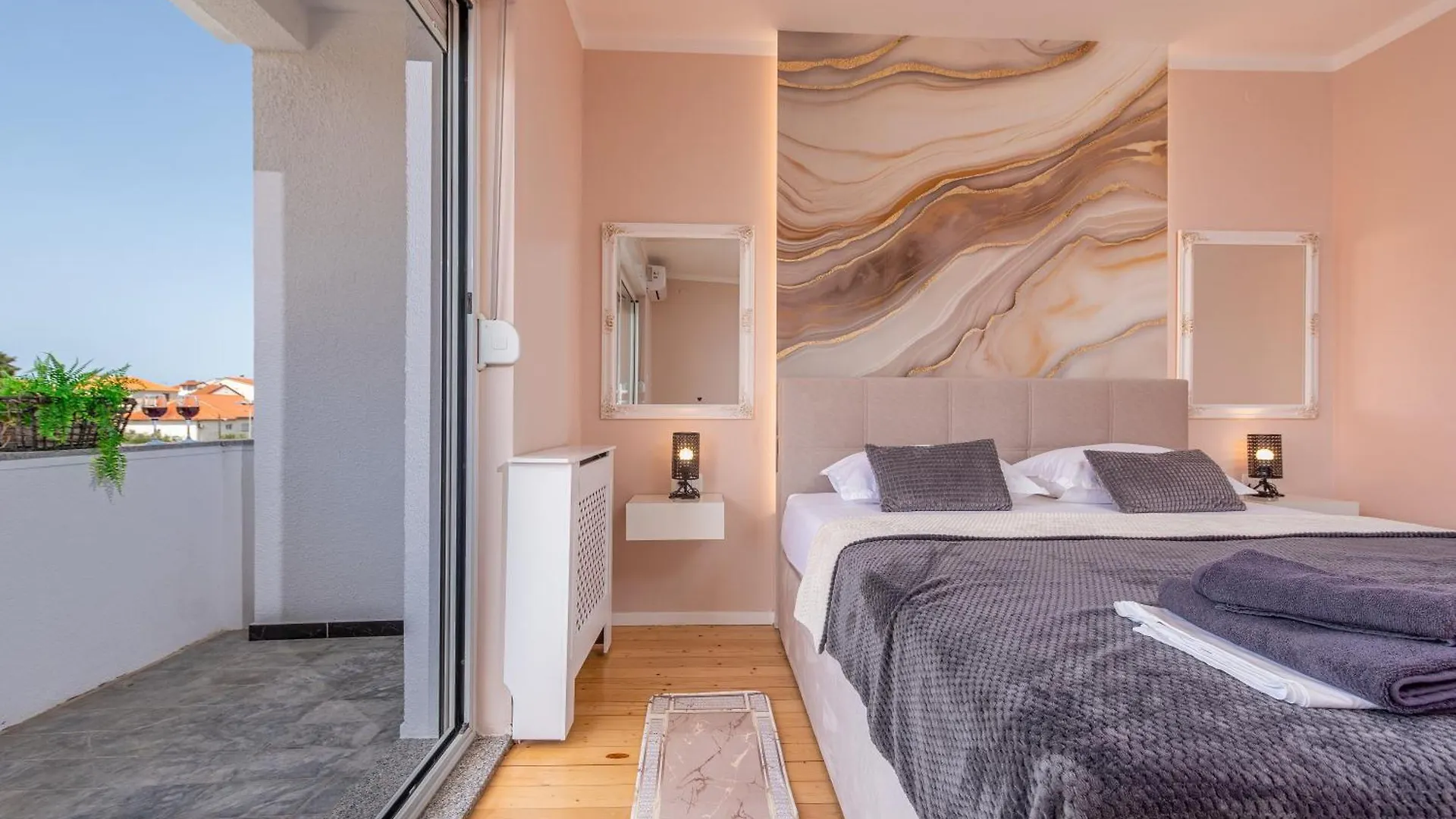 Villa Lungomare With Private Pool Zadar