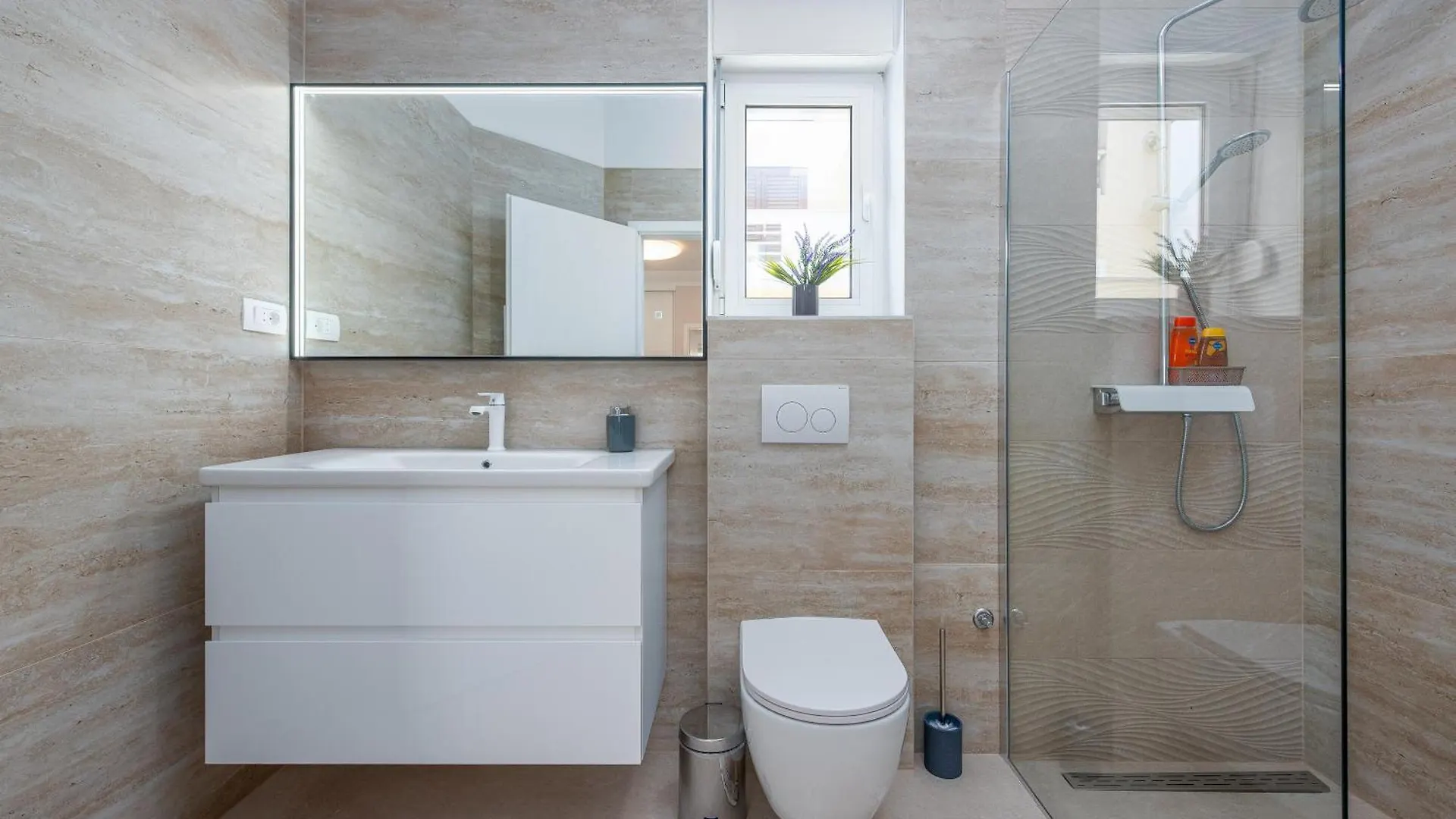 Villa Lungomare With Private Pool Zadar