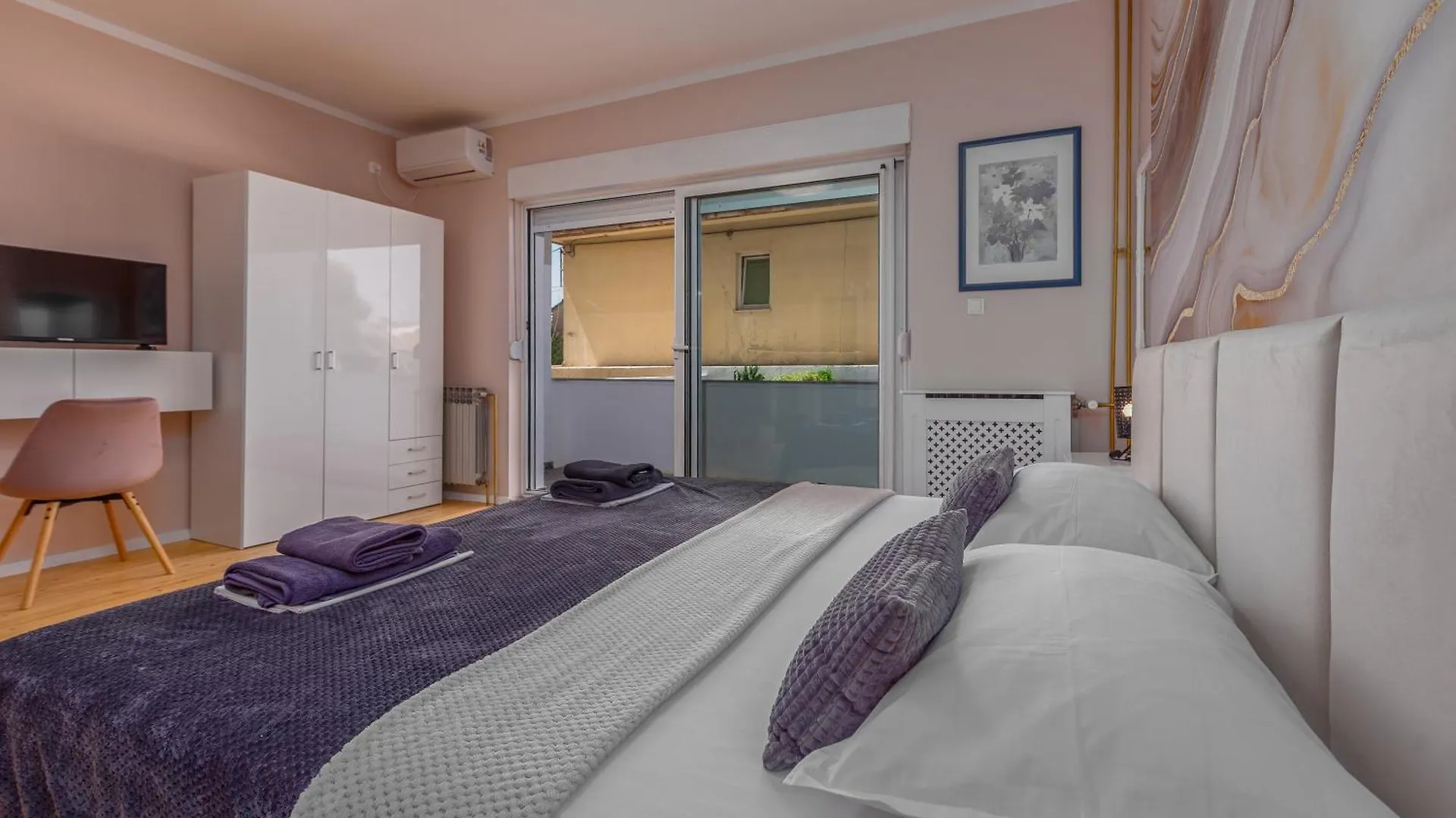 Villa Lungomare With Private Pool Zadar